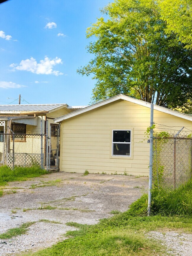 Photo - 635 Nancy Rose St Unit 1