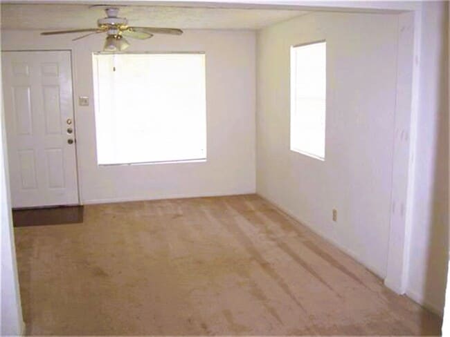 Photo - 1833 Oriole Dr