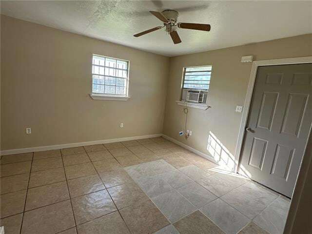 Photo - 3620 Hollygrove St