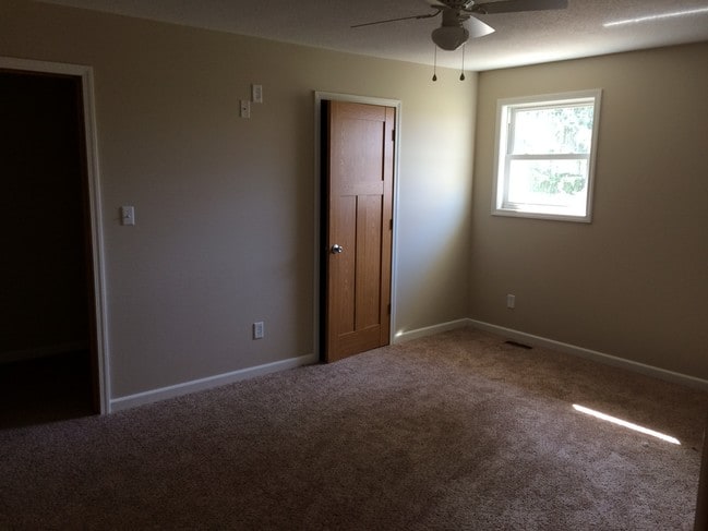 Photo - 1420 Richvale Rd