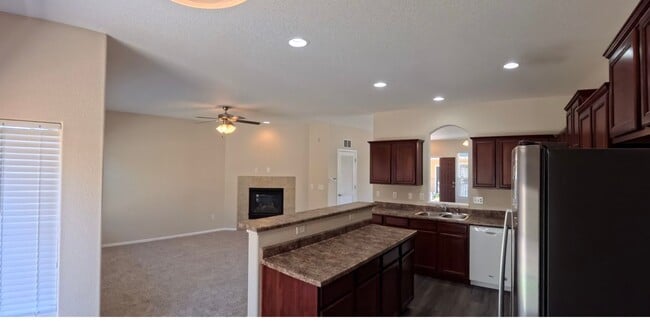 Photo - FRESH LOOK, COOL COMFORT, PRIME LOCATION