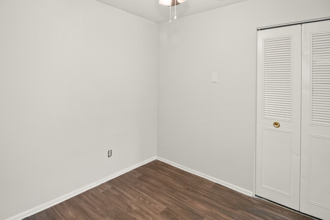 Photo - Iroquois Green