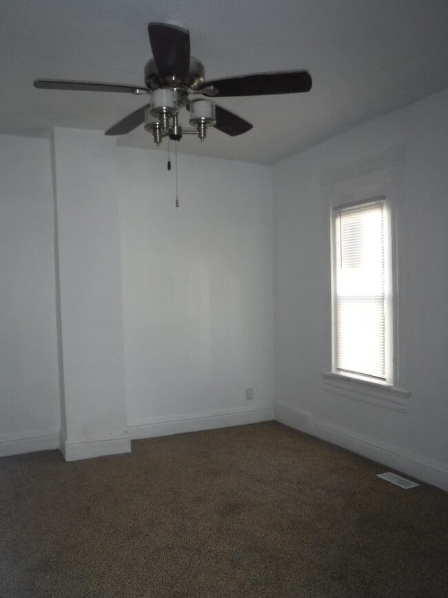 Photo - 6417 Washington St