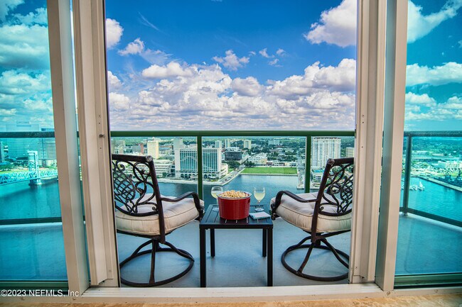 Building Photo - 1431 Riverplace Blvd Unit 2804 Rental