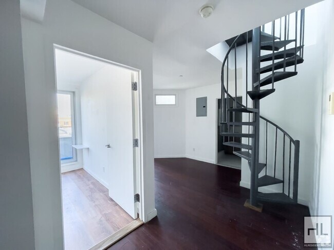 Building Photo - STANHOPE STREET / Spacious Bushwhick 2-Bed... Unit 5D Rental