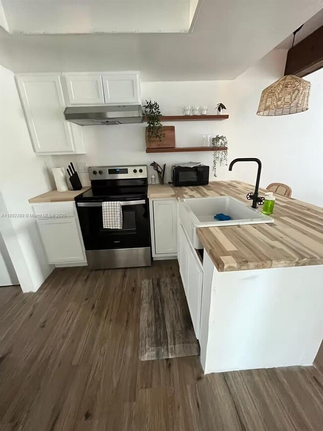 Photo - 4600 SW 9th Ave Unidad A