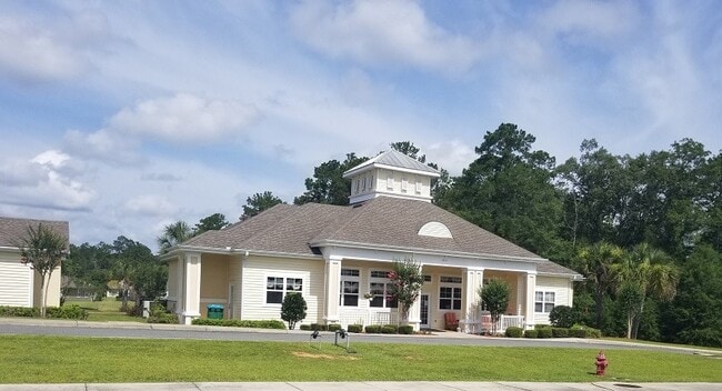 Pebble Hill Estates | Community Clubhouse - Pebble Hill Estates