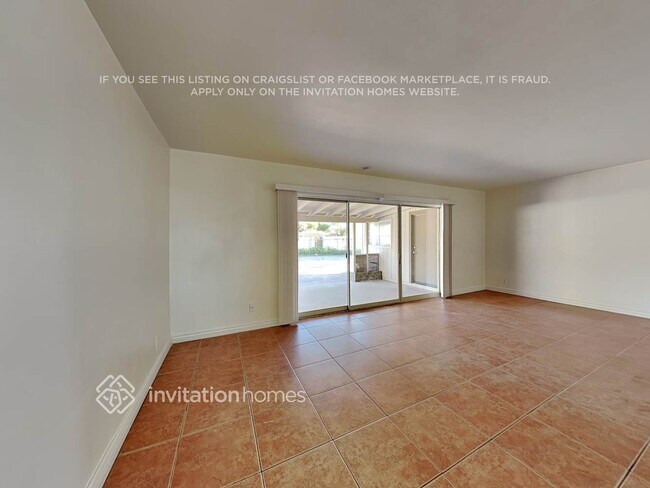 Photo - 1448 E 2nd St