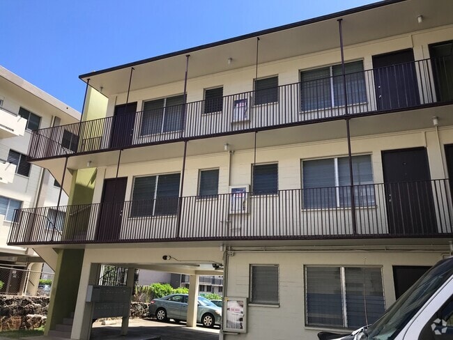 Building Photo - Lusitana Hale, 1 bdrm, 1 bath, 1 pkg, free... Unit 301 Rental