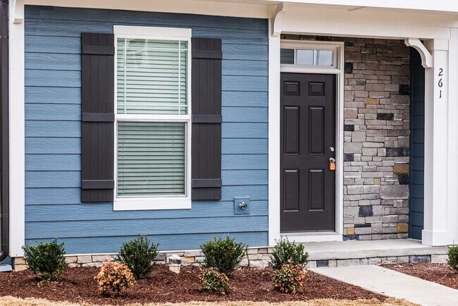 Photo - 261 Old Grove Ln