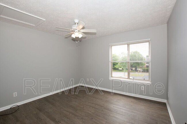 Photo - 143 Davenport Ct Unit 2