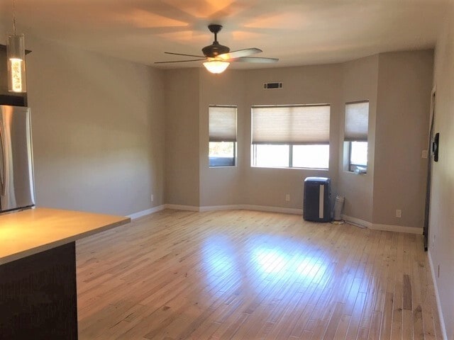 Building Photo - COMING SOON! Light & Bright 1 Bedroom/1 Ba... Rental