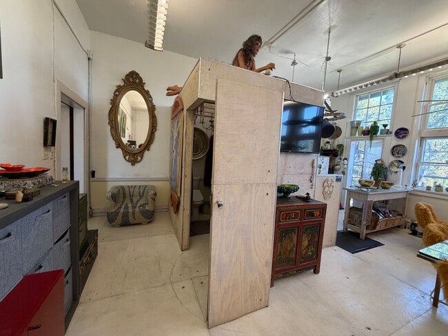 Photo - 101 Ten Broeck Ln Unidad For The Birds