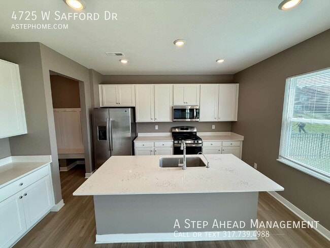 Photo - 4725 W Safford Dr