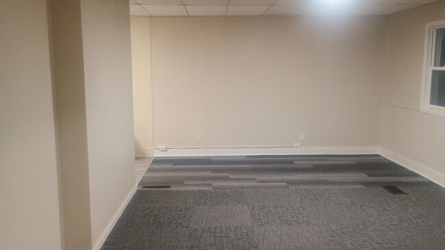 Photo - 1118 E Hines Ave Unidad 1