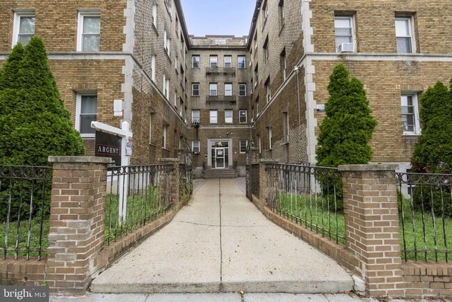 Building Photo - 4120 14th St NW Unit 44 Rental