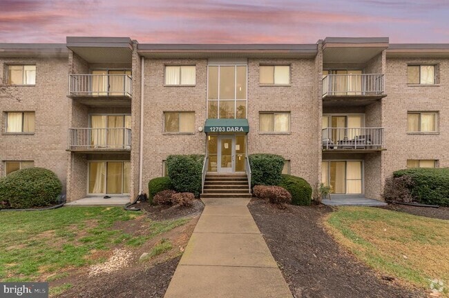 Building Photo - 12703 Dara Dr Unit 203 Rental