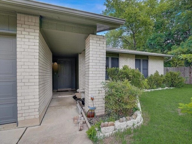 Photo - 10906 Meadgreen Ct