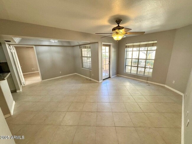 Photo - 1333 E Morten Ave Unit 124