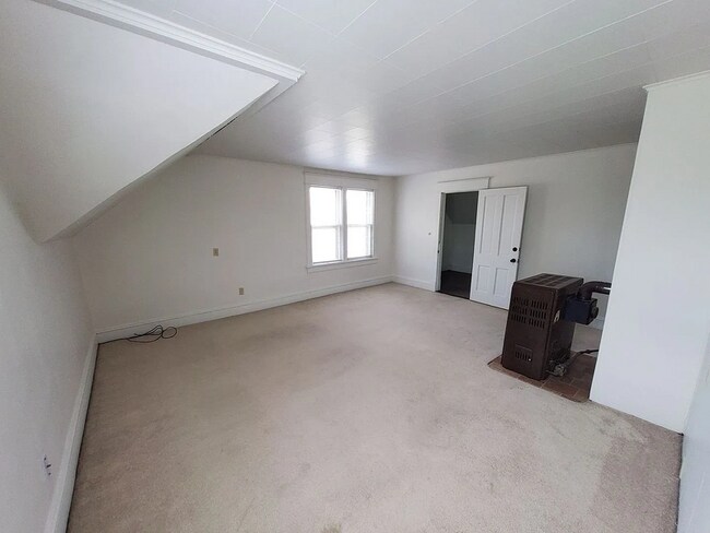 Photo - 314 W 19th Ave