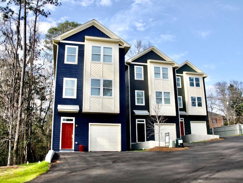 Photo - 1577 Metropolitan Blvd