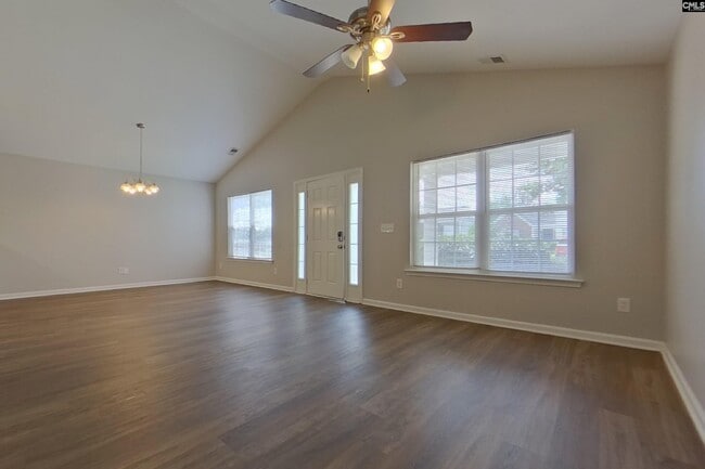 Photo - 180 Riglaw Cir