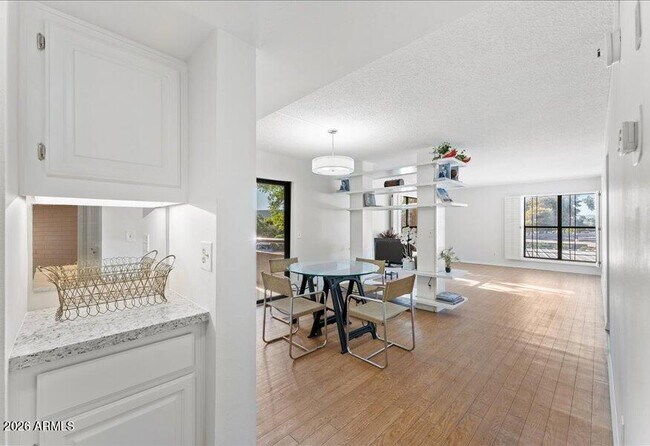 5122 N 31st Way Unit 227