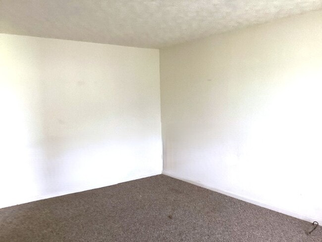 Photo - Spacious 3-Bed, 2.5-Bath Ranch-Style Home ...