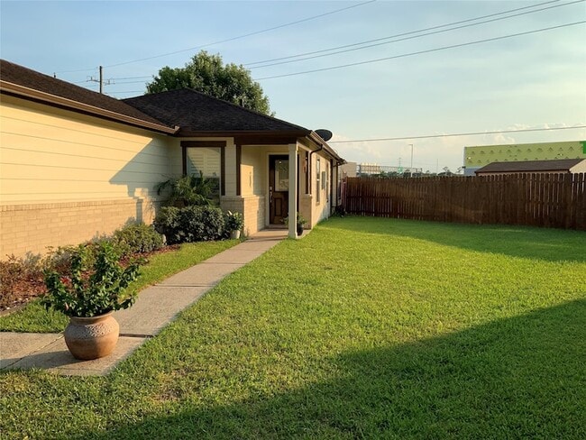 Photo - 15506 Red Pine Ridge Way