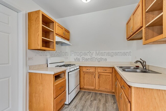 107 Stevens Ave Unit 2