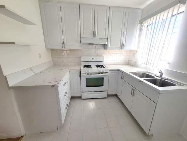 Photo - 1534 10th St Unit 9