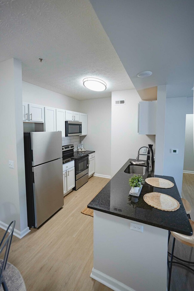 Blendon Woods - 13 - Blendon Woods Apartments