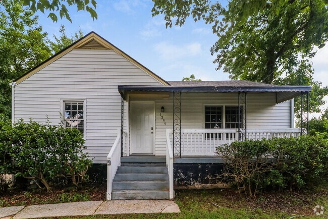 Building Photo - 1255 Skyhaven Rd SE Rental
