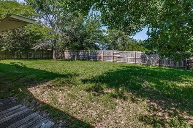 Photo - 218 W Independence St