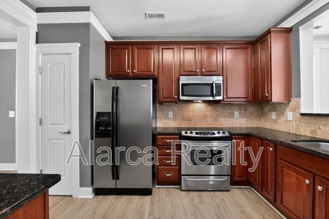 Photo - 330 Davidson Gateway Dr