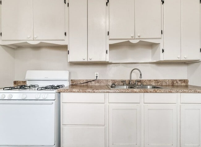 Photo - 7402 SE 15th St