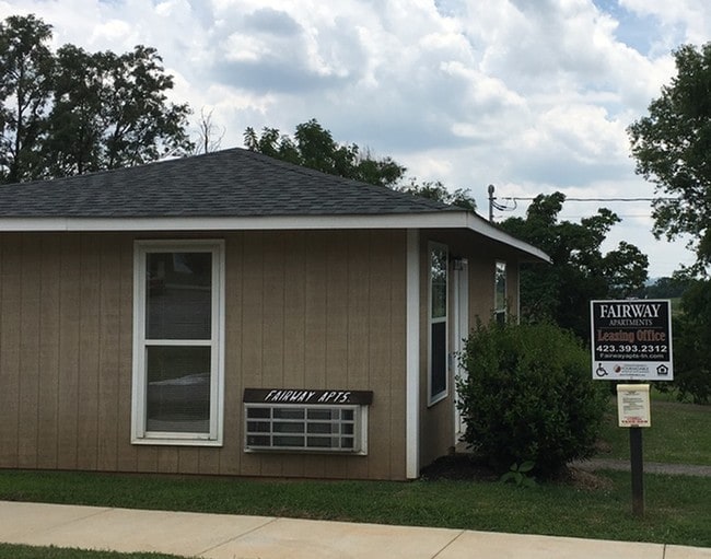 Fairway Apartments - Fairway Apartments