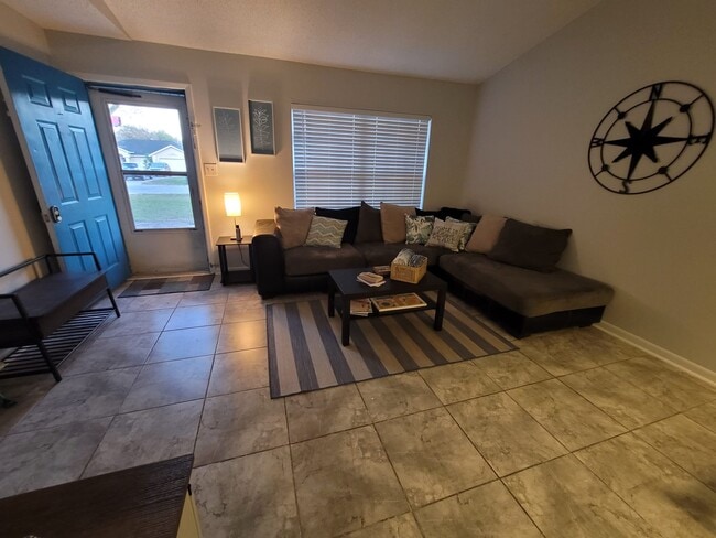 Photo - 40430 Trotter Ln