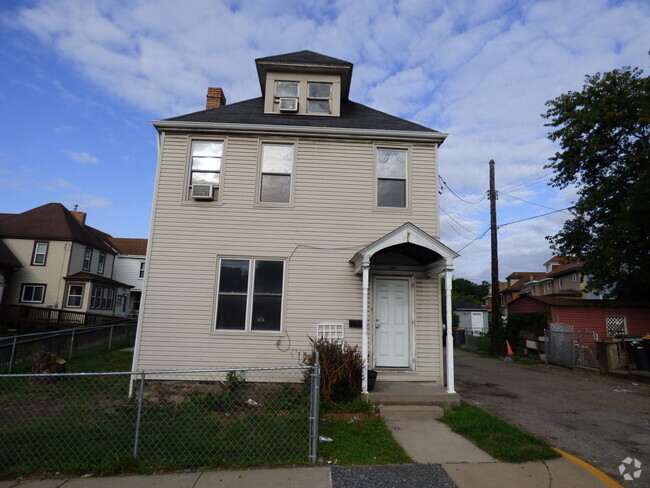 Building Photo - 107 Broadway Ave Rental