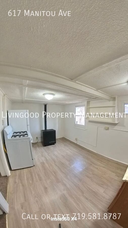 Photo - 617 Manitou Ave