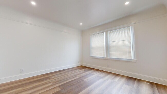 Photo - Spacious Single Family Home in Outer Mission 3BD/2BR WITH PARKING