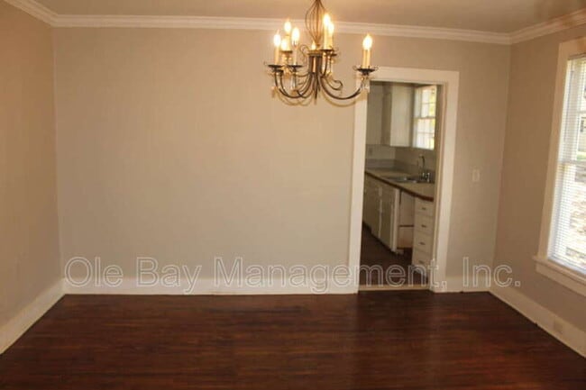 Photo - 1725 Laurel St