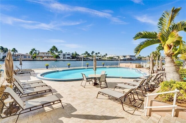 POOL - 299 N Riverside Dr Unit 1006