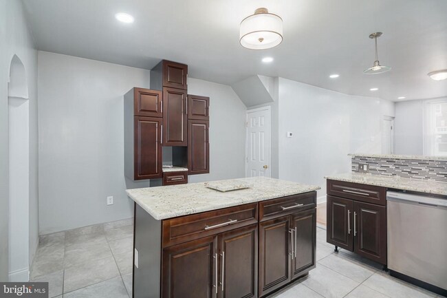 Photo - 1610 S 24th St Unidad 1