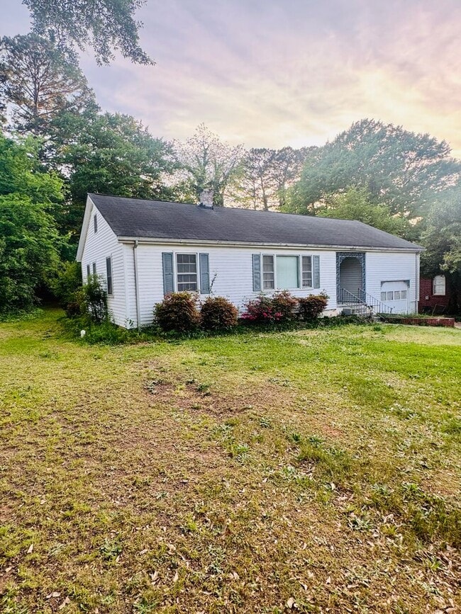 Photo - 2603 Lane Ave