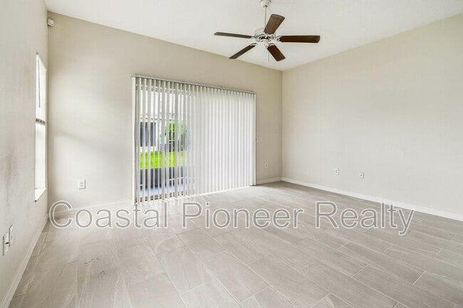 Photo - 6723 Lake Camden Way