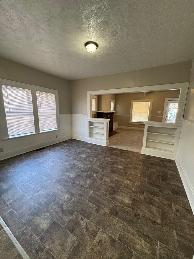 Photo - "Charming 3-Bedroom Home in Wichita - Perfect Blend of Comfort & Space!"