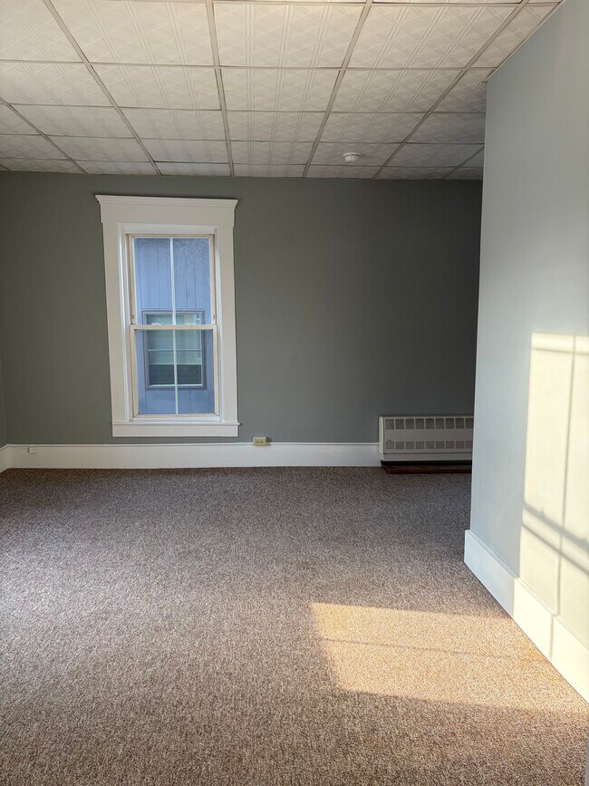 Photo - 81 N Main St Unidad 2