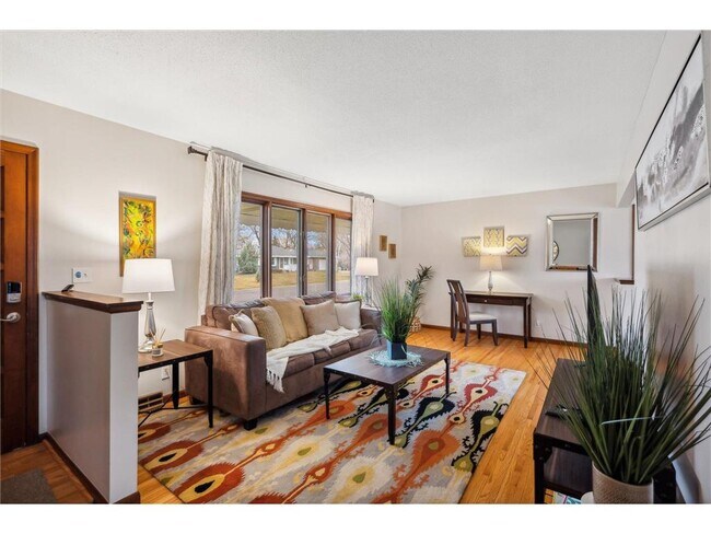 Photo - 8213 Quinn Rd