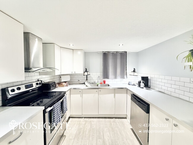 Photo - Spacious 1-Bedroom Basement Apartment with 2 Parking & Pet Friendly – Waterloo Unit 2